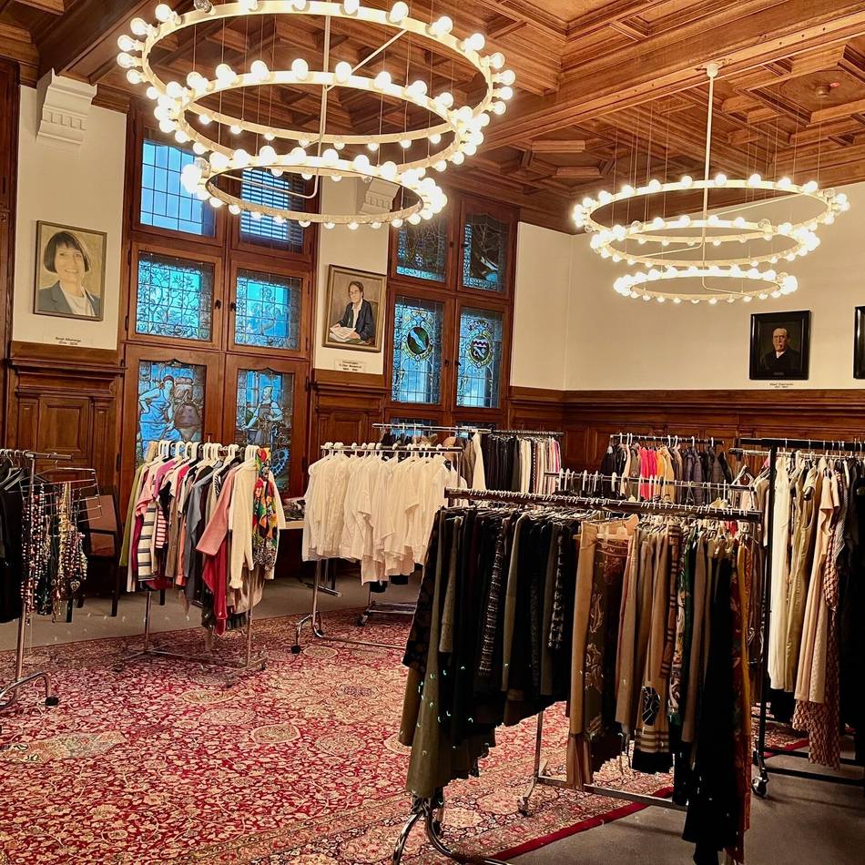 Inner Wheel Club Hilden – Haan – Neandertal: Adventskränze, Plätzchen und Secondhand-Mode