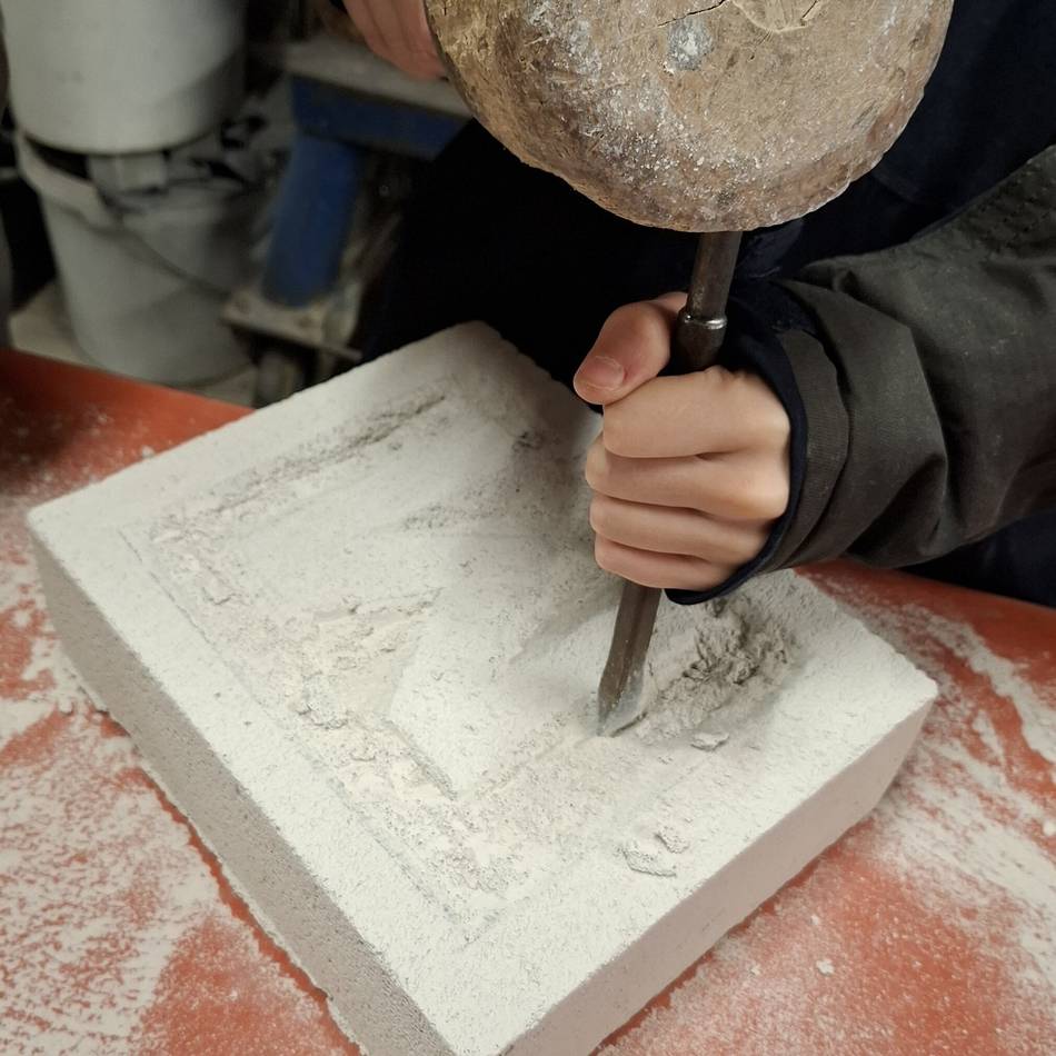 Kooperation geschlossen: Xantener Gesamtschüler bekommen Unterricht in der Dombauhütte