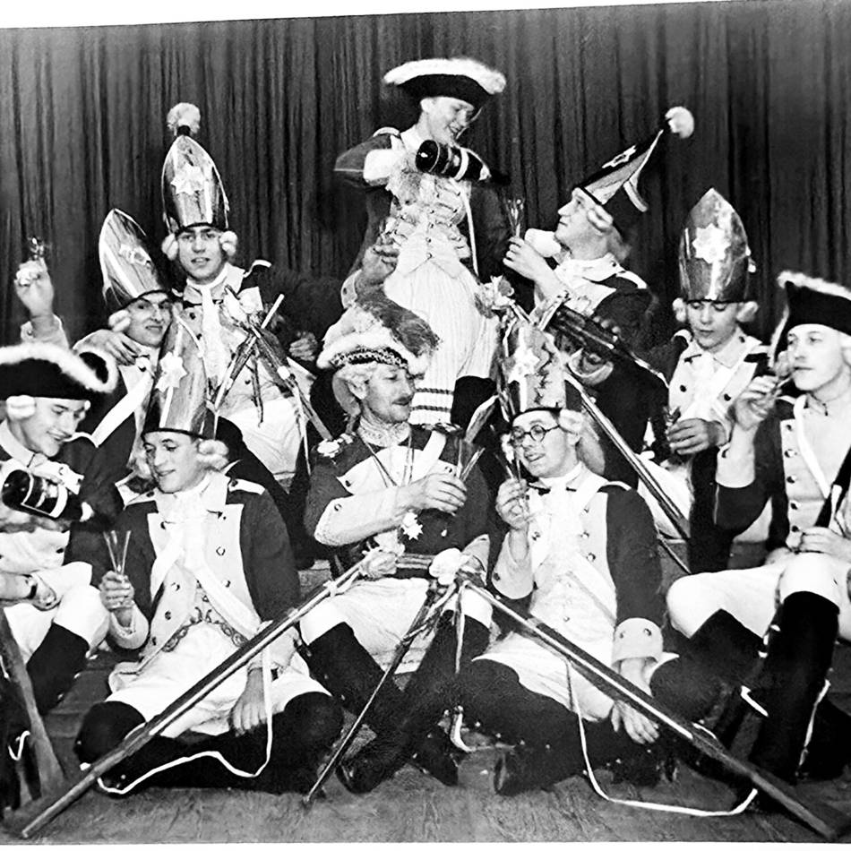 Karneval in Leverkusen: Historische Schätzchen für die Altstadtfunken