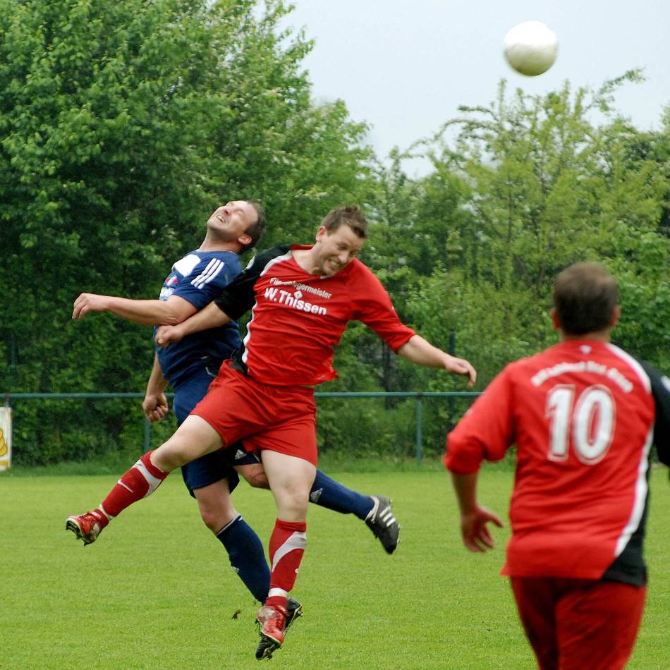 Ungewöhnlicher Fußball-Nachmittag: Sonsbeck-Trainer Norbert Quinders sorgt für Kuriosum