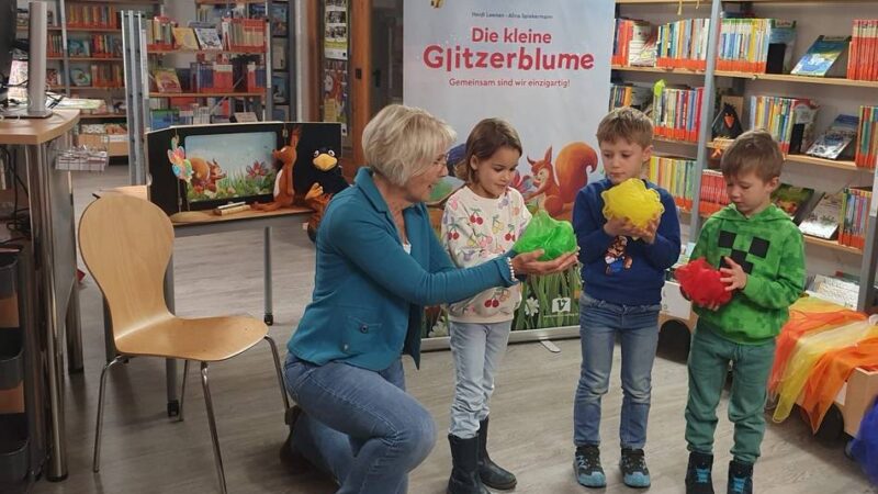 Besondere Aktion in der Bücherei Twisteden: Autorin lässt Kinderaugen leuchten