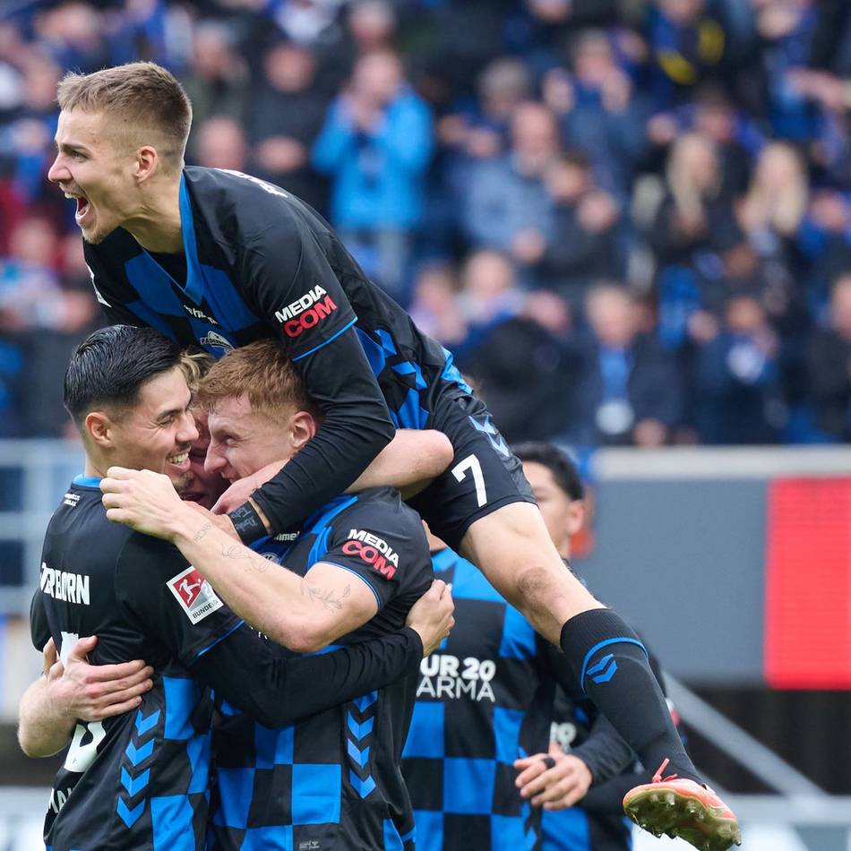 Nach Sieg über Fürth: Schalke-Patzer ausgenutzt – Paderborn ist neuer Zweitliga-Spitzenreiter