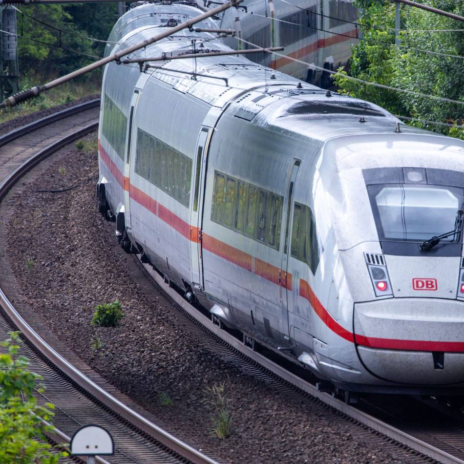Bahnverkehr in Mönchengladbach: Polizeieinsatz sorgt für Streckensperrung zwischen Rheydt und Hückelhoven-Baal