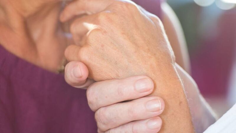 Theaterstück zu Demenz: „Du bist meine Mutter“