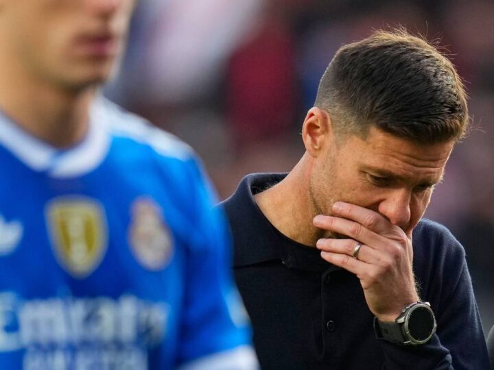 Ex-Bayer-Trainer: Alonso gerät nach Nullnummer unter Druck