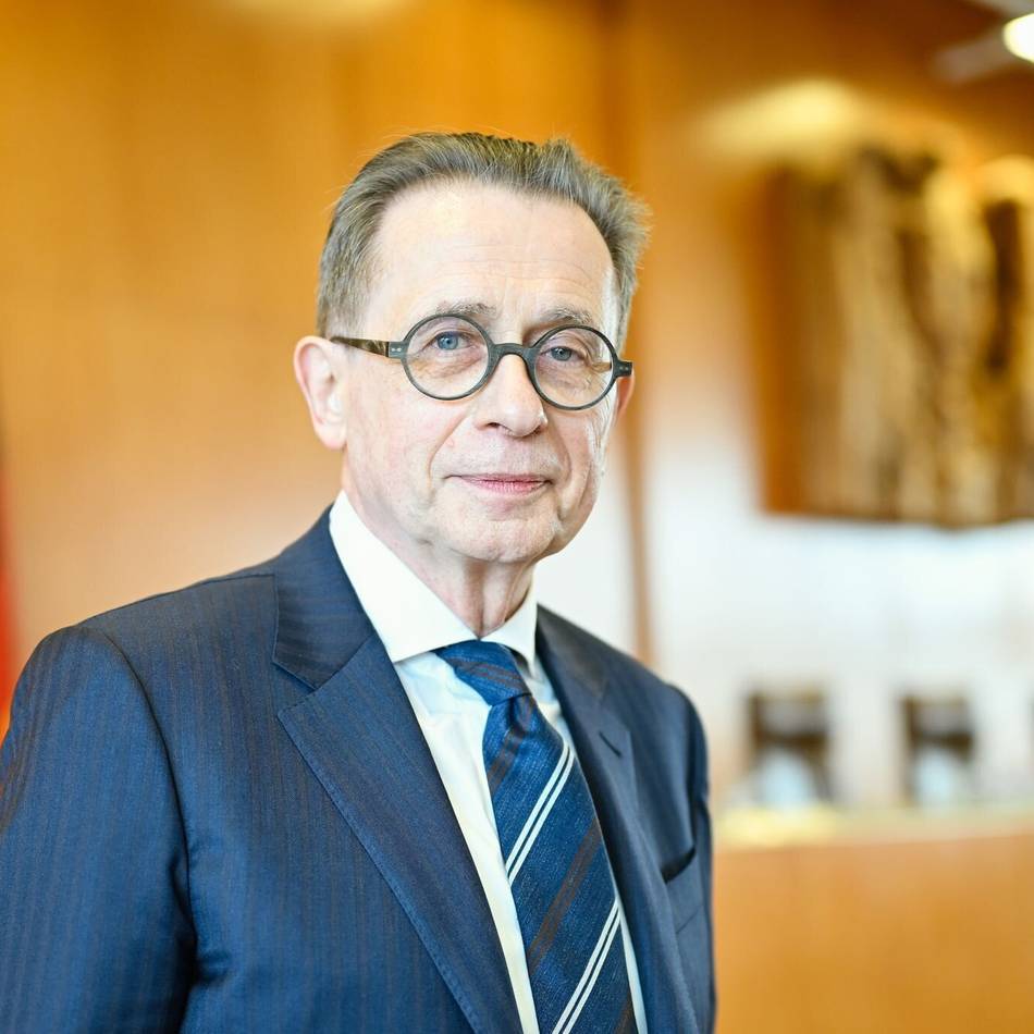 Notar aus Dinslaken: Der Mann, der vors Bundesverfassungsgericht zog und gewann