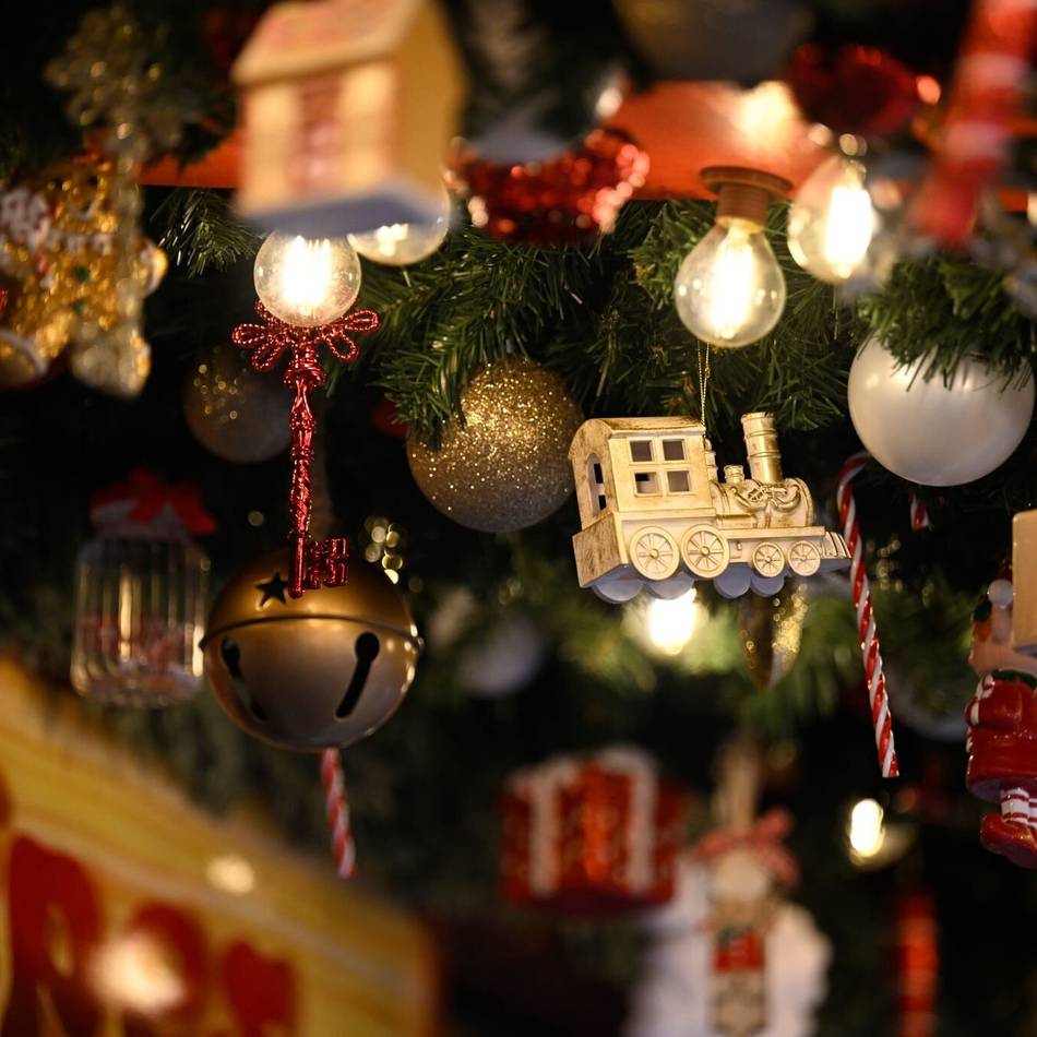 Tausch- und Repaircafé „Mach‘s Neuss“: Weihnachtsdeko tauschen statt kaufen