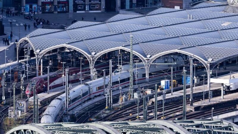 Güterverkehr und Großbaustellen: Darum stauen sich in Mönchengladbach aktuell so viele Züge