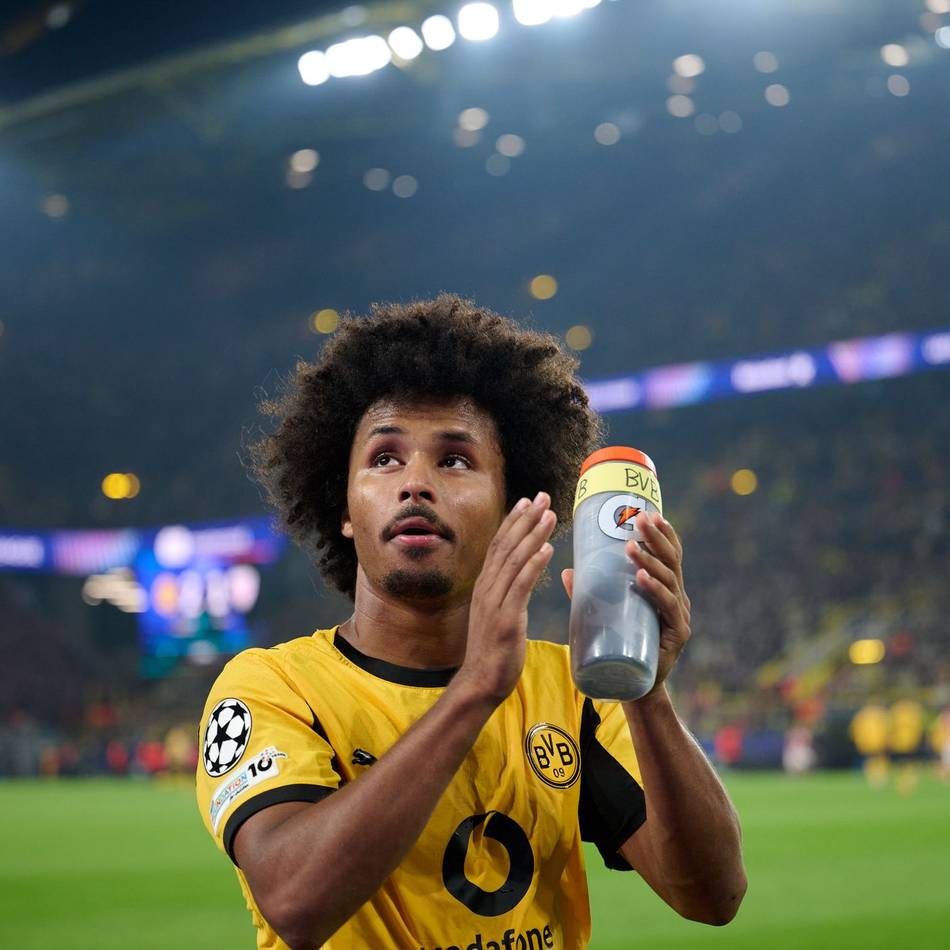 „Ein riesiger Fehler“: Waffen aus einer Mystery Box – Dortmund verkündet Strafe für Adeyemi
