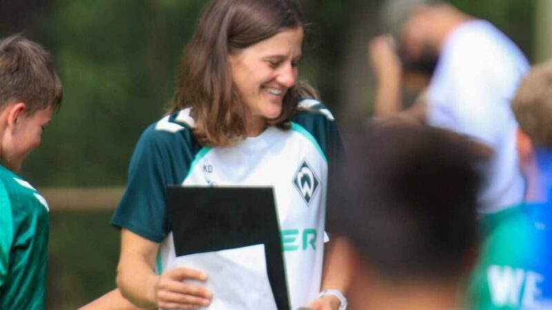 Frühere Dauerbrennerin bei Borussia: Kyra Densing und ihr Weg zur Cheftrainerin bei Werder Bremen