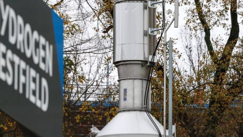 Energiewende: Pilotanlage in Duisburg produziert nun Erdgas aus Luft und Wasser