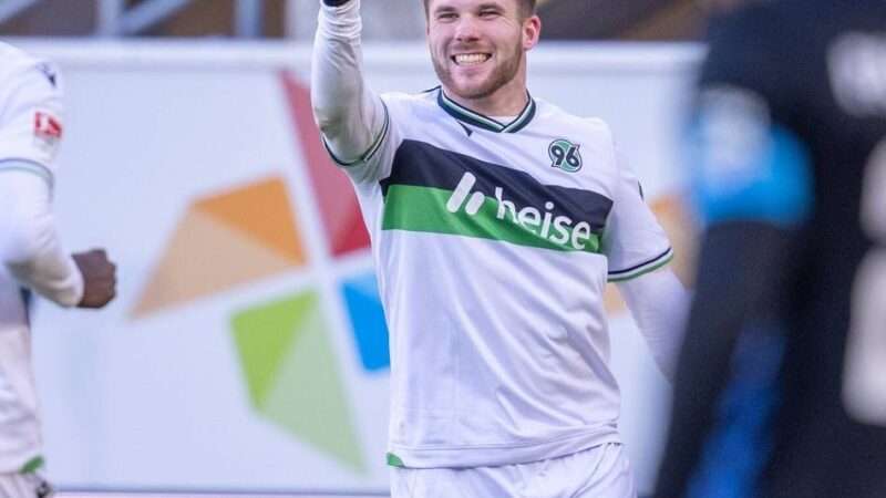 Paderborns Serie endet: Hannover gewinnt beim Tabellenführer – Schalke nutzt Überzahl nicht