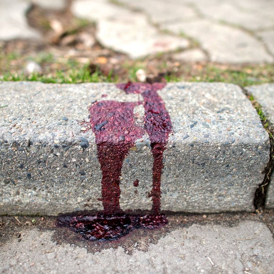 Ausgangspunkt Kirmesplatz: Trauermarsch in Kleve macht auf Femizide und patriarchale Gewalt aufmerksam