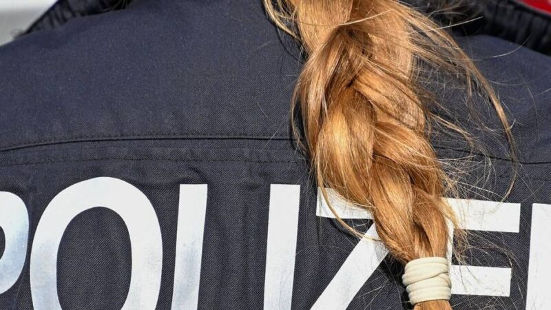 Betrug oder falsche Vorwürfe?: Polizistin in Düsseldorf soll Geschlecht für Beförderung gewechselt haben