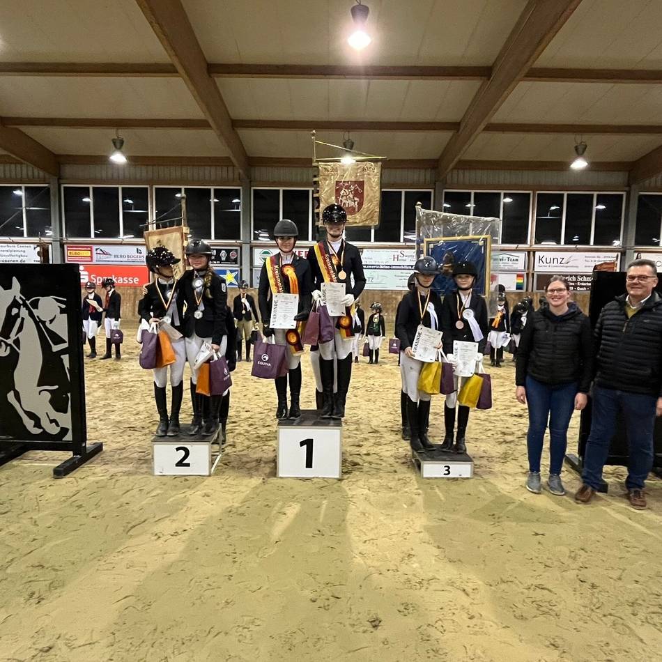 64 Kinder und Jugendliche in Goch am Start: So lief die Premiere des neuen Reiter-Vierkampfs