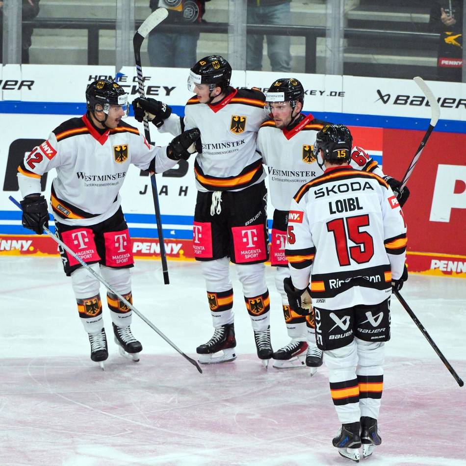 4:1 gegen Lettland: DEB-Team überzeugt zum Auftakt beim Deutschland Cup