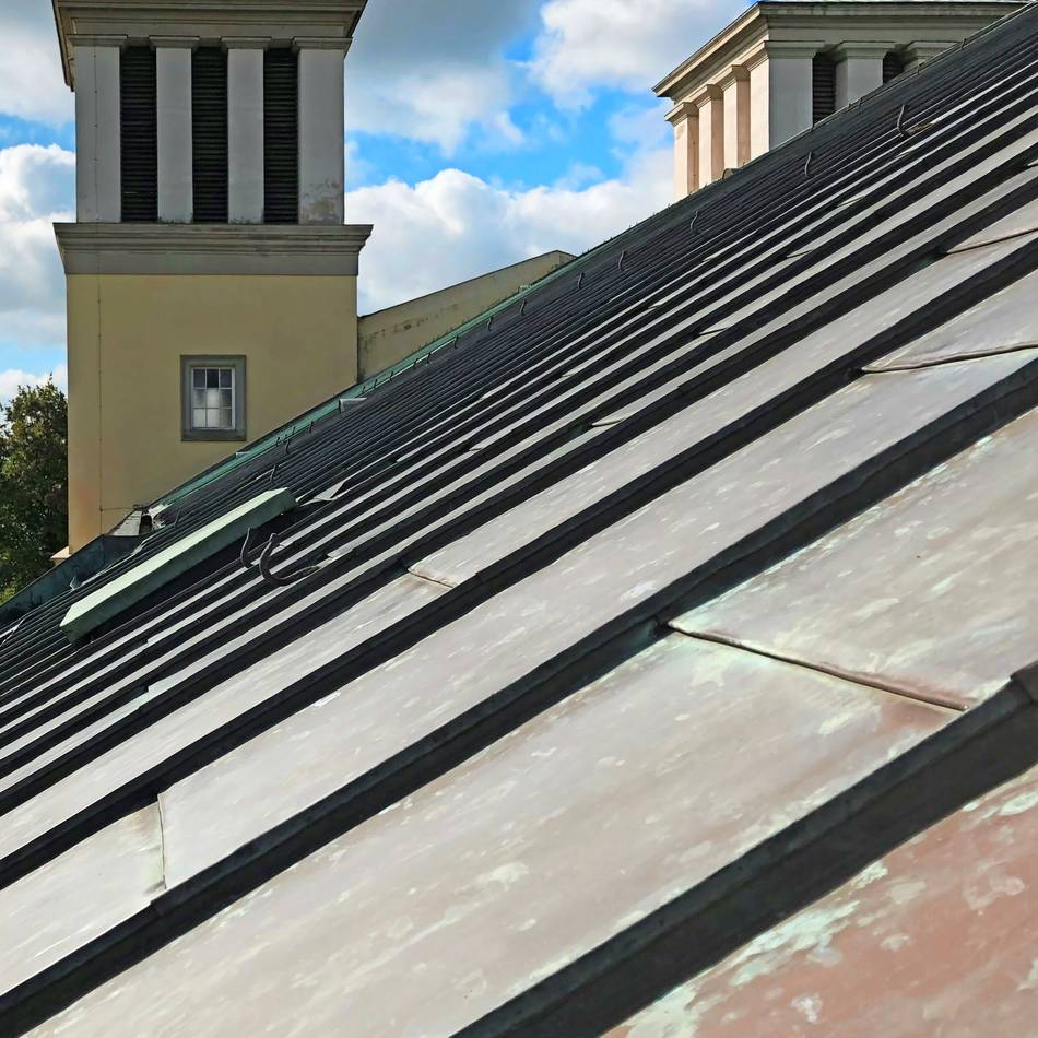 Kirchenrechtliche Voruntersuchung: Bistum stellt Pfarrer in Rees frei – „Wir sind alle geschockt“