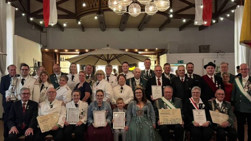 Katharinenball in Xanten: Victorsse feiern und ehren verdiente Mitglieder