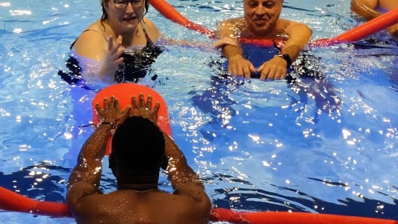 Anfängerkurse in Moers: Wie Erwachsene schwimmen lernen