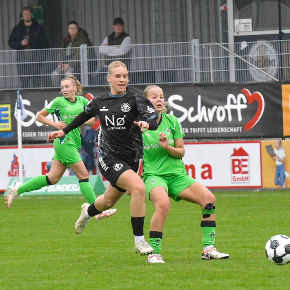 Zweite Fußball-Bundesliga der Frauen: So möchte der VfR Warbeyen den Bäckermädchen die Butter vom Brot nehmen