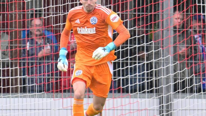 Pokalkracher beim SV Sonsbeck: MSV-Torwart Julius Paris träumt schon vom Pokal-Halbfinale