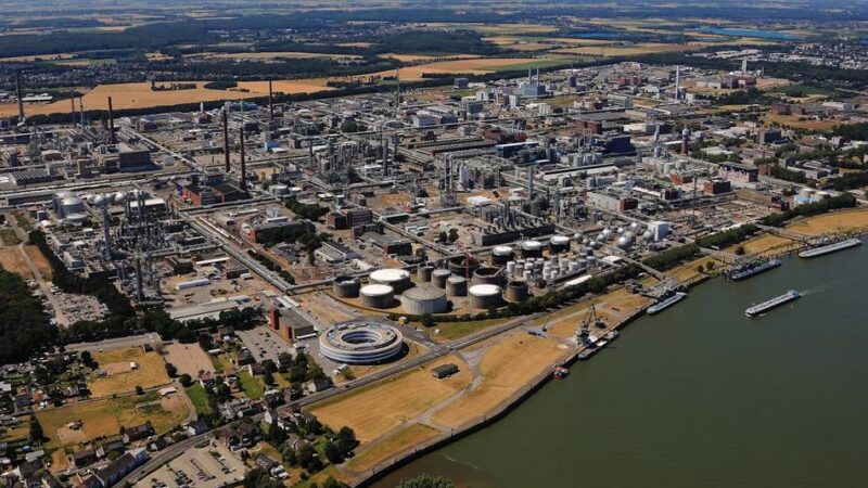 Umsatzeinbrüche in Dormagen: „Deutlich gesteigerter Handlungsdruck“ im Chempark