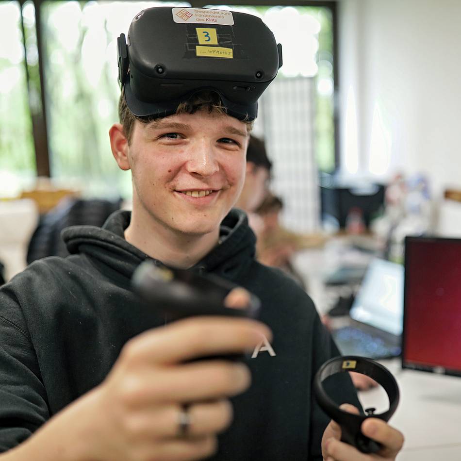 Informationen für Viertklässler, Basar und Adventssingen: Das Konrad-Heresbach-Gymnasium öffnet seine Türen