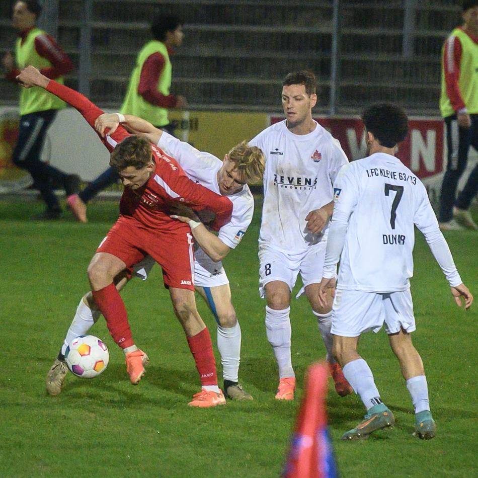 2:0 gegen den SV Biemenhorst: Der 1. FC Kleve setzt im Duell der Kellerkinder ein Ausrufezeichen