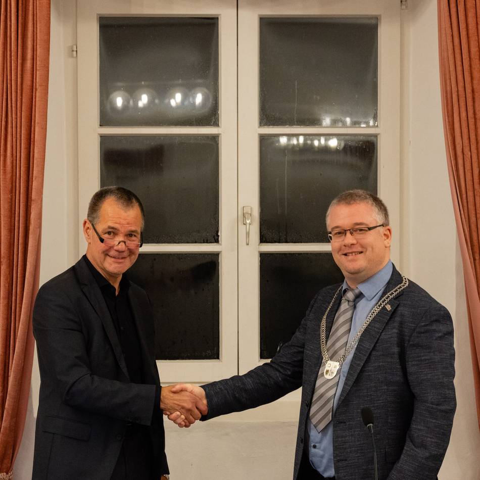 Sicherheitsausschuss gegründet: Neuer Stadtrat von Jüchen wurde vereidigt