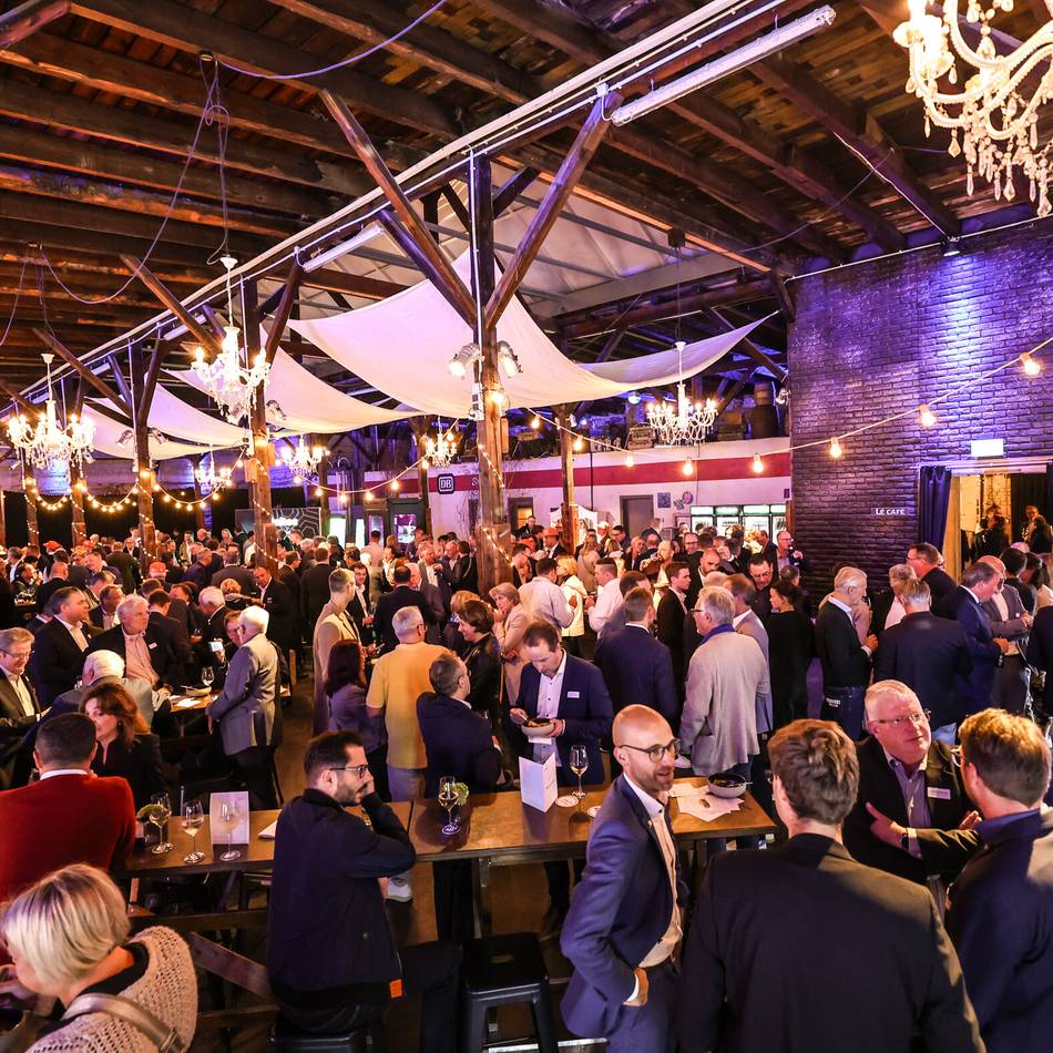 Nächste Ausgabe von NGZ-Netzwerktreffen: „Was gibt’s Neuss?“ mit Kran und Zaubertricks