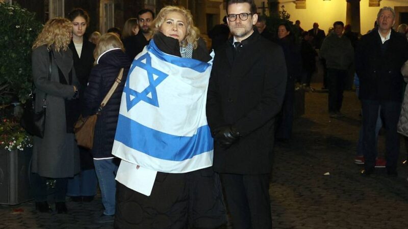 Erinnerung in Mönchengladbach: „Der millionenfache Tod schmerzt noch immer wie eine frische Wunde“