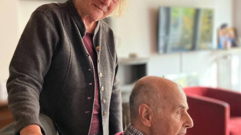 81-Jähriger nach Sturz in Dinslaken: „Um Danke zu sagen“ – wer hat Peter Langer geholfen?