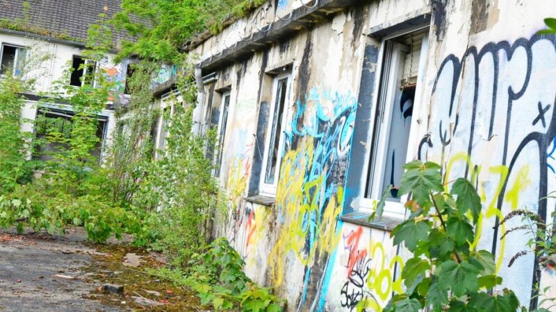 Niederrheinkaserne an Viersens Stadtgrenze: Stadt darf Kaserne für Busdepot kaufen