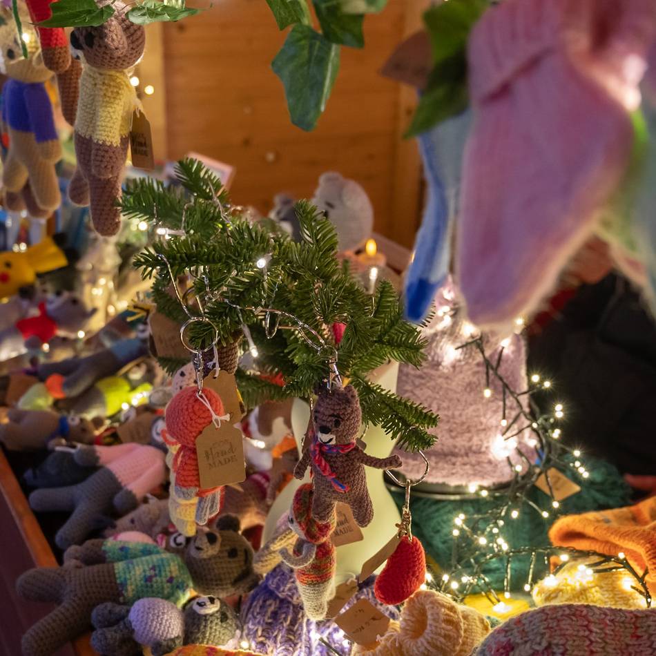 Advent in Mönchengladbach: Weihnachtszauber auf Schloss Wickrath eröffnet