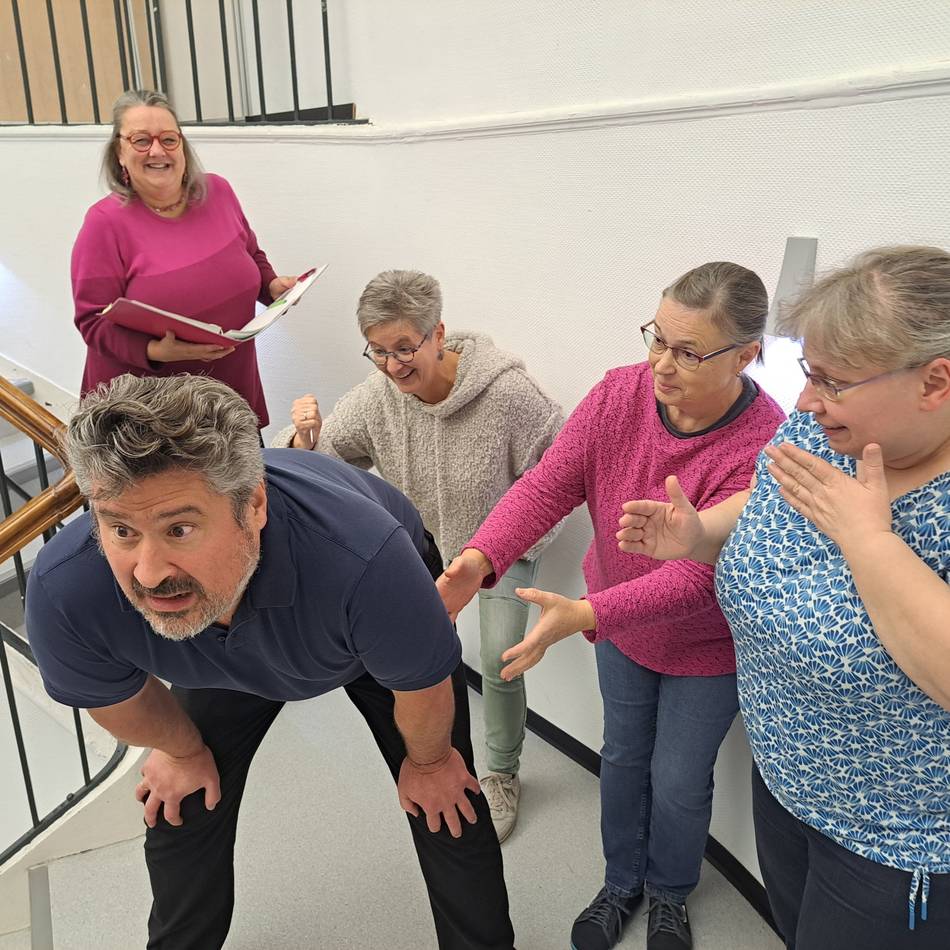 Hückeswagener Amateurtheaterverein „Wipperwagen“: Verwechslungskomödie mit Eierlikör und Akupunktur