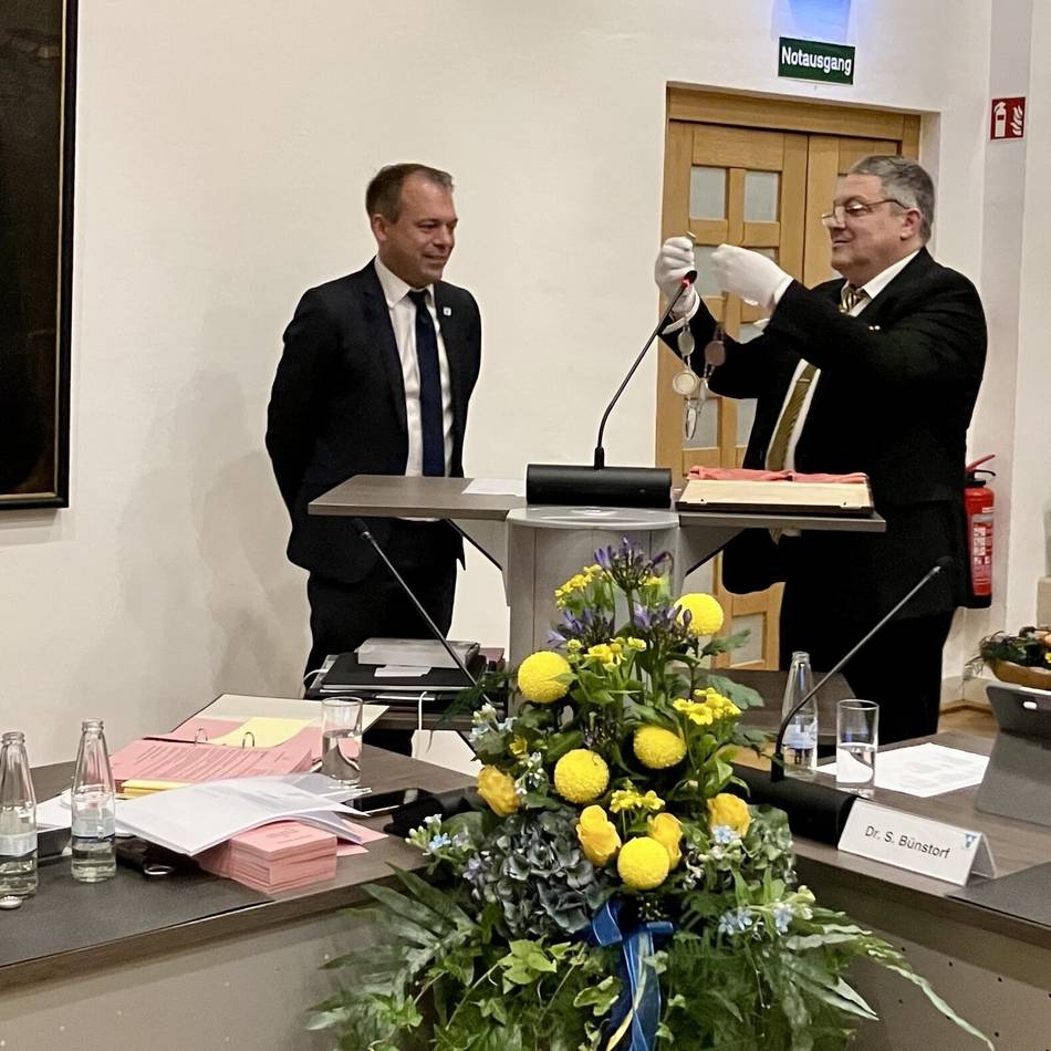 Konstituierende Sitzung in Willich: Neuer Rat bestätigt Haushaltssperre