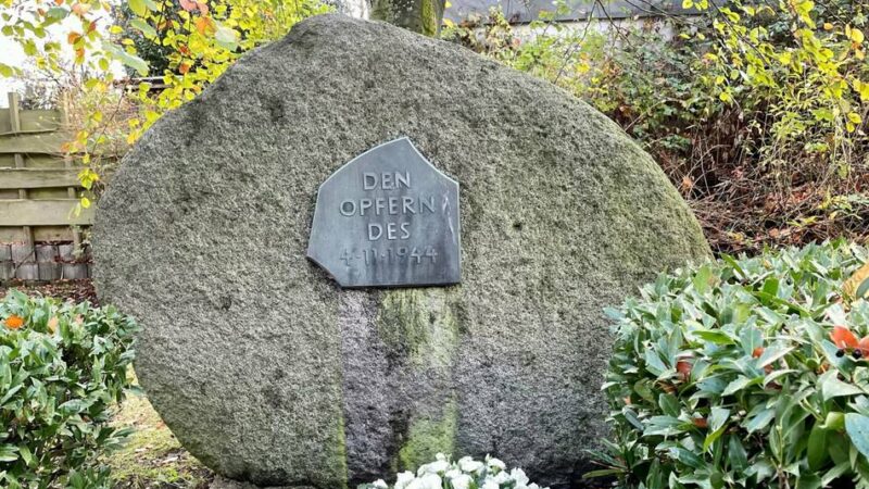 Gedenken an Bombenangriff in Wermelskirchen: Ein stiller Moment des Erinnerns