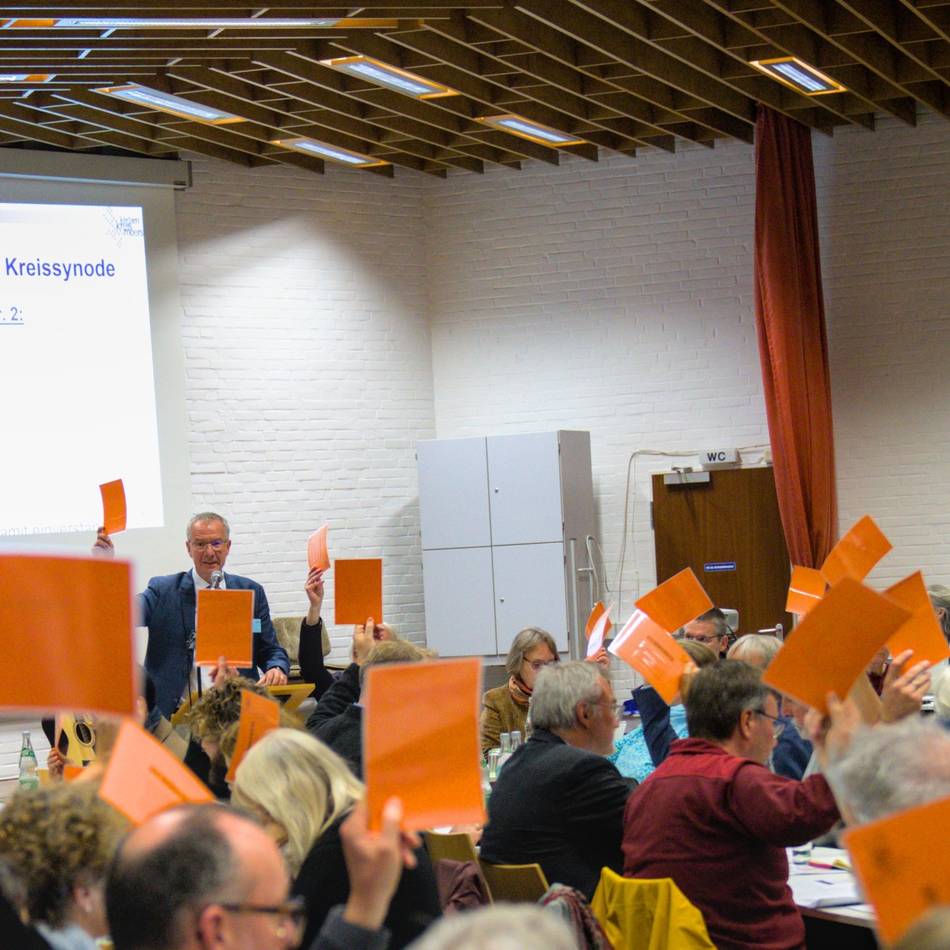 Synode des Kirchenkreises Moers: So viel Geld erhalten die evangelischen Gemeinden 2026