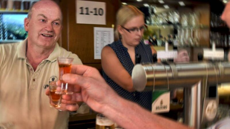 Emmerich: Mann mit Herz – Horst Welling organisiert wieder die Wunschbaum-Aktion