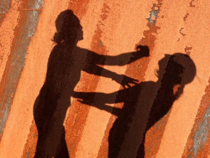 Handfester Streit in Wermelskirchen: Pflegemitarbeiterinnen landen vor Gericht