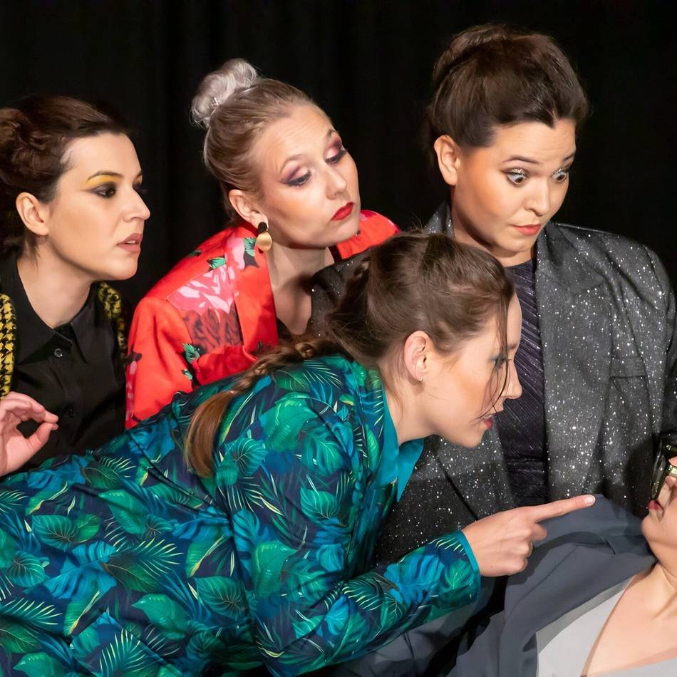 Theaterstück im Neusser Kulturkeller: „Betrug, Betruuug“ verwirrt und begeistert das Publikum