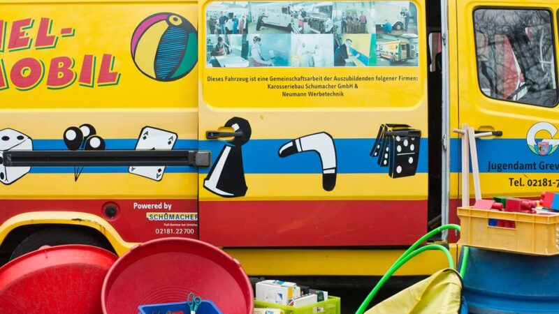 Jugendarbeit in Grevenbroich: Neues Spielmobil rollt ab 2026 – der Kult-Oldie aber bleibt erhalten
