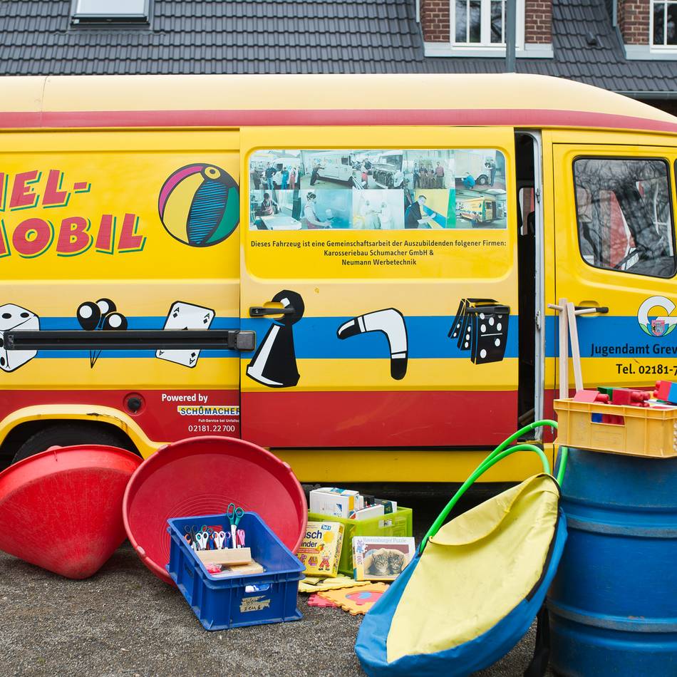 Jugendarbeit in Grevenbroich: Neues Spielmobil rollt ab 2026 – der Kult-Oldie aber bleibt erhalten