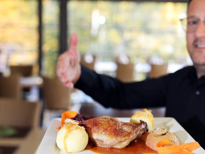 Gänseessen im Kreis Mettmann: Knusprig, saftig, festlich – Wo es im Neandertal Gans gibt