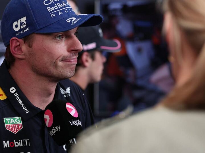 Volles Risiko: Verstappen startet nach Regelbruch aus der Boxengasse