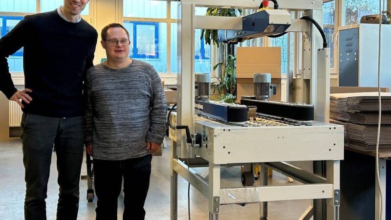 Projekt Schichtwechsel: Bundestagsabgeordneter besucht Betriebsstätte von Elco in Neuss