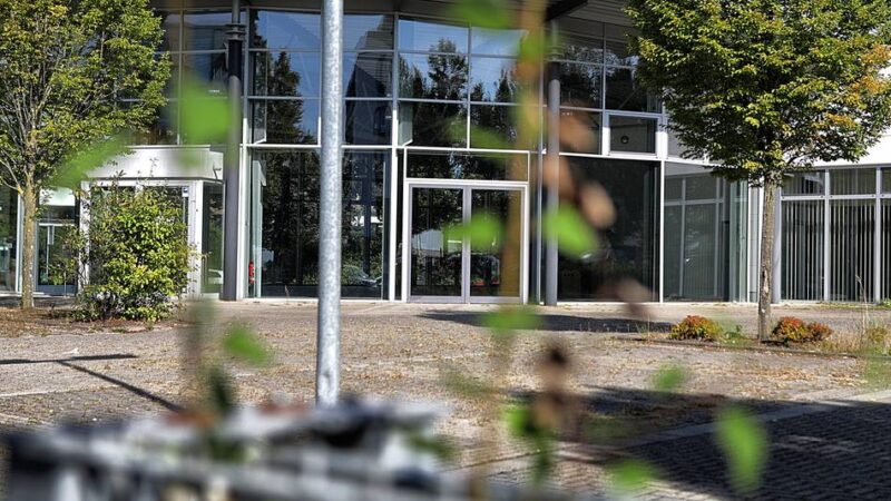 Planungsausschuss Mettmann besichtigt Bau: Weitere Kosten für die Wache Willettstraße in Sicht