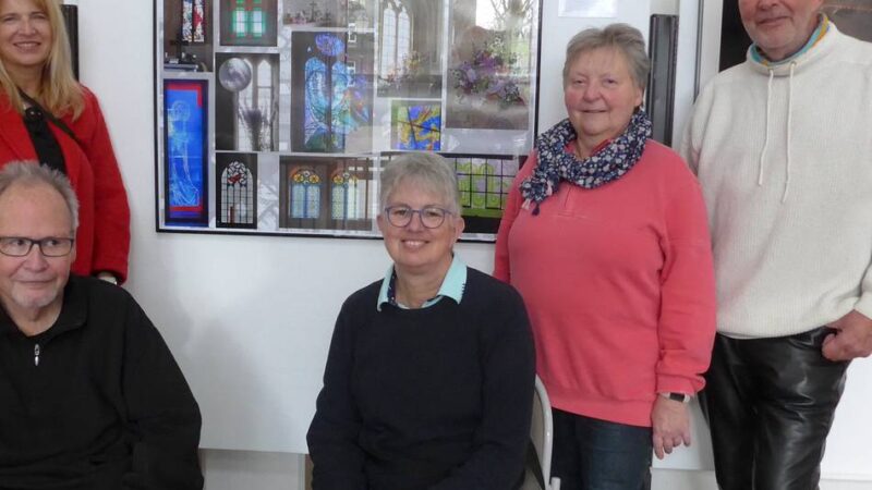 Fotoausstellung im Rheinberger Stadthaus: Die Faszination von Kirchenfenstern eingefangen