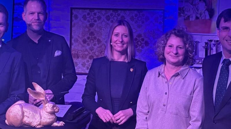 Politische Diskussion in der Alten Fabrik: „Man entzaubert die AfD nicht, indem man sie normalisiert“