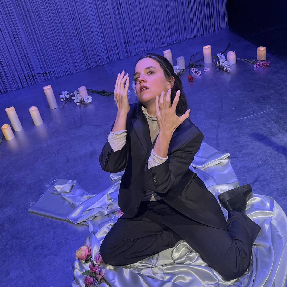 Premiere in Moers: Eindrucksvoller Monolog einer Mutter